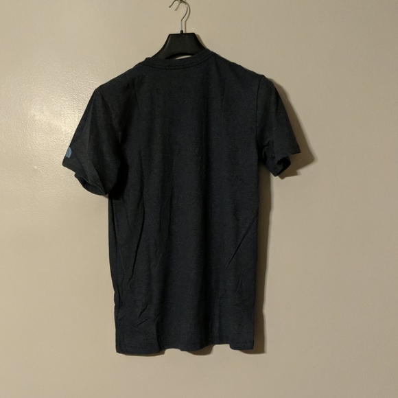 North face (mountain) tee shirt - Picture 3 of 4